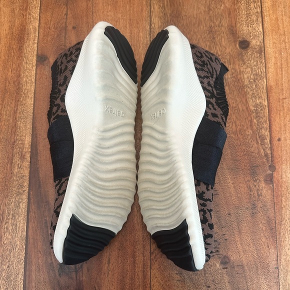 ☀️ AETREX Allie Leopard Arch Support Sneaker - Picture 7 of 13